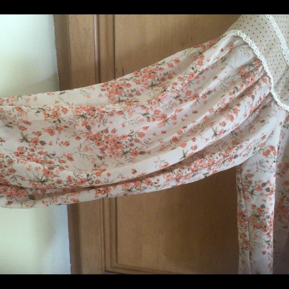 Boho Top - Picture 4 of 4